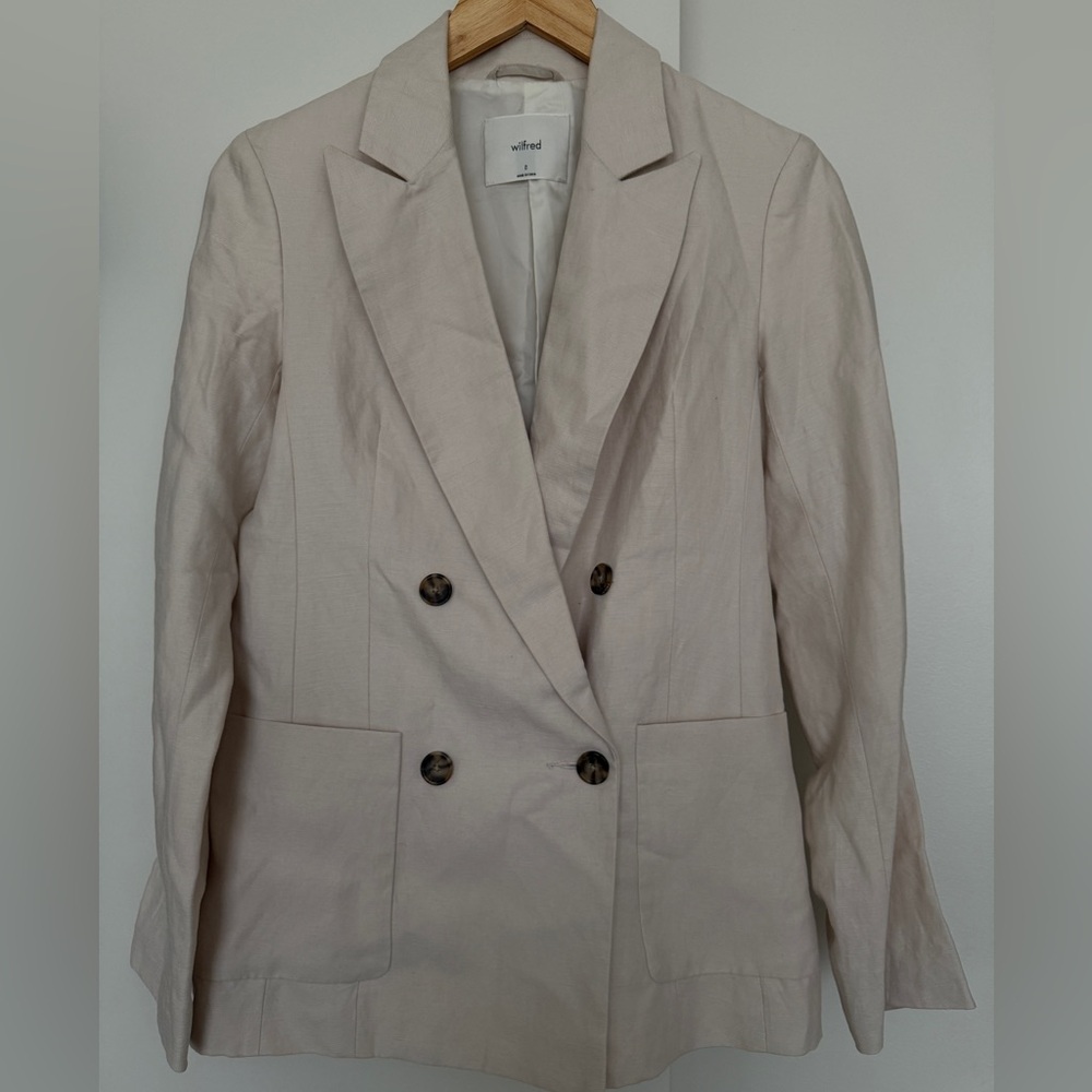 Aritzia Wilfred linen blazer